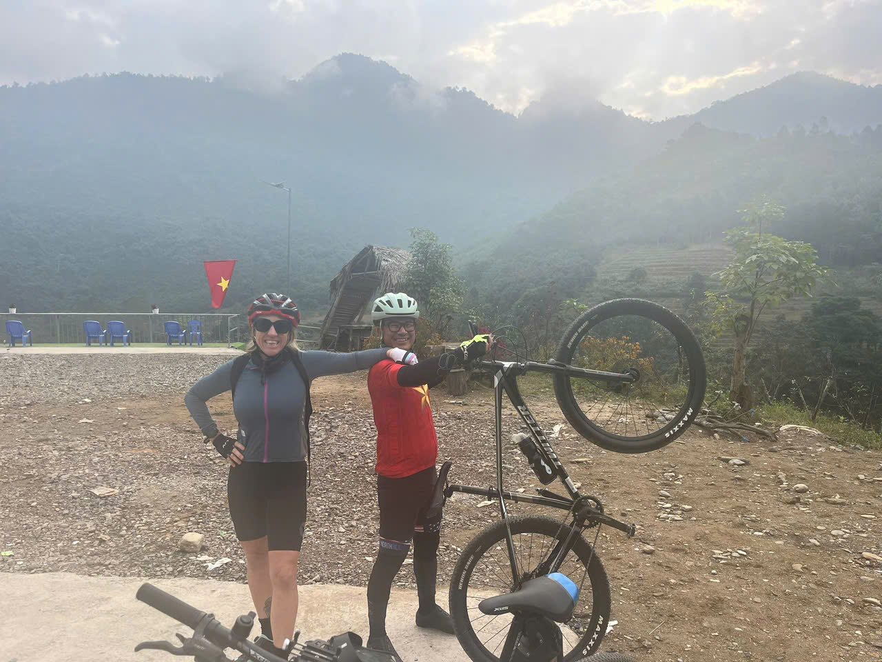 Cyklistický zájezd Ha Giang: Kompletní průvodce dobrodružstvím v srdci severního Vietnamu